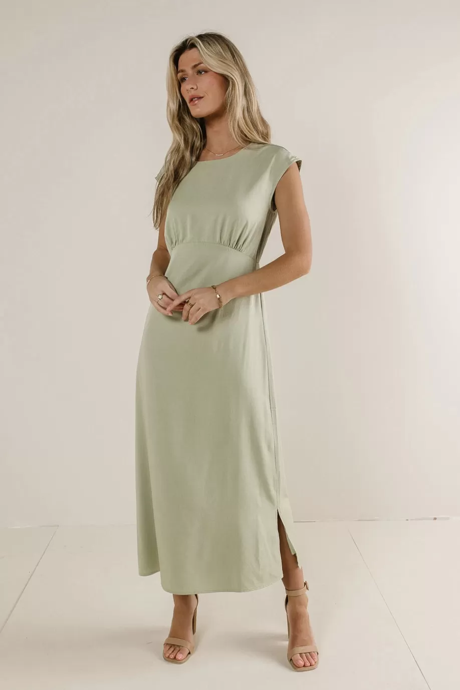 Best Sale Addilyn Midi Dress in MIDI DRESSES | DRESSES