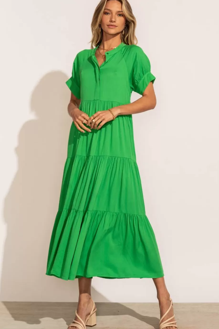 Flash Sale Amanda Tiered Dress in Kelly Green - FINAL SALE DRESSES