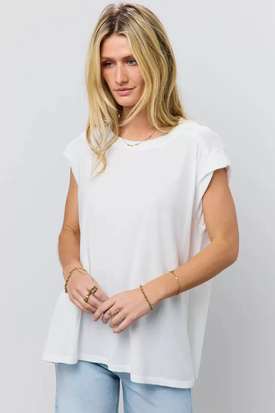 Clearance Aviana Muscle Tee in Off White TEES & TANKS | TEES & TANKS