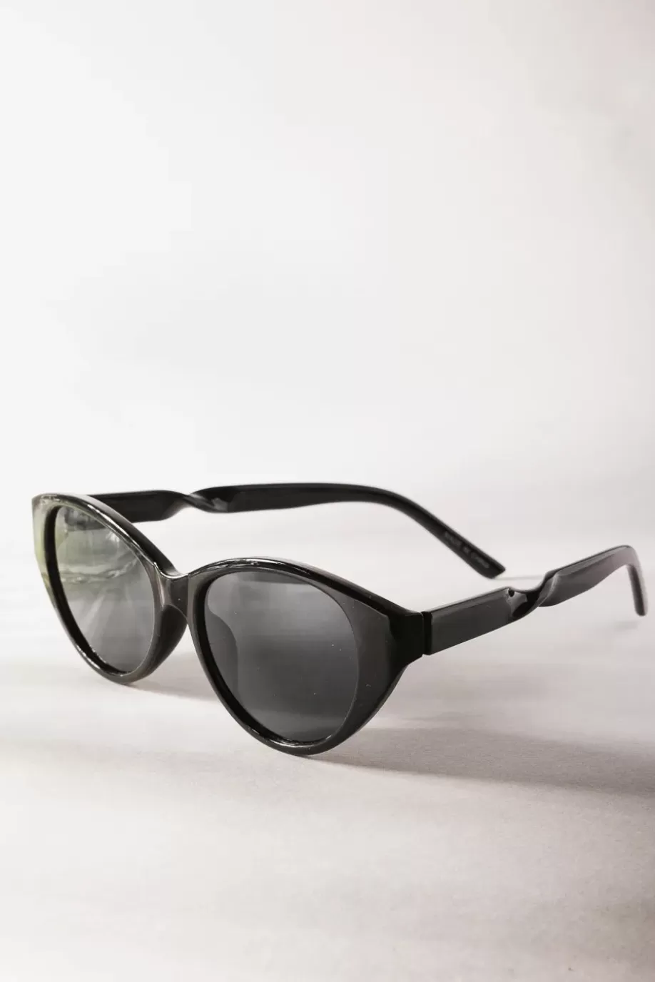 Best Sale Cameron Sunglasses in SUNGLASSES