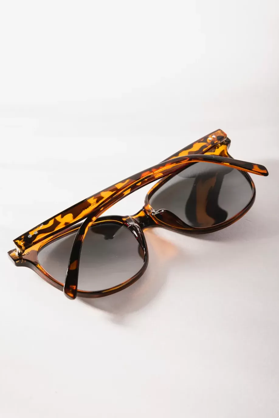 Sale Deon Sunglasses in SUNGLASSES