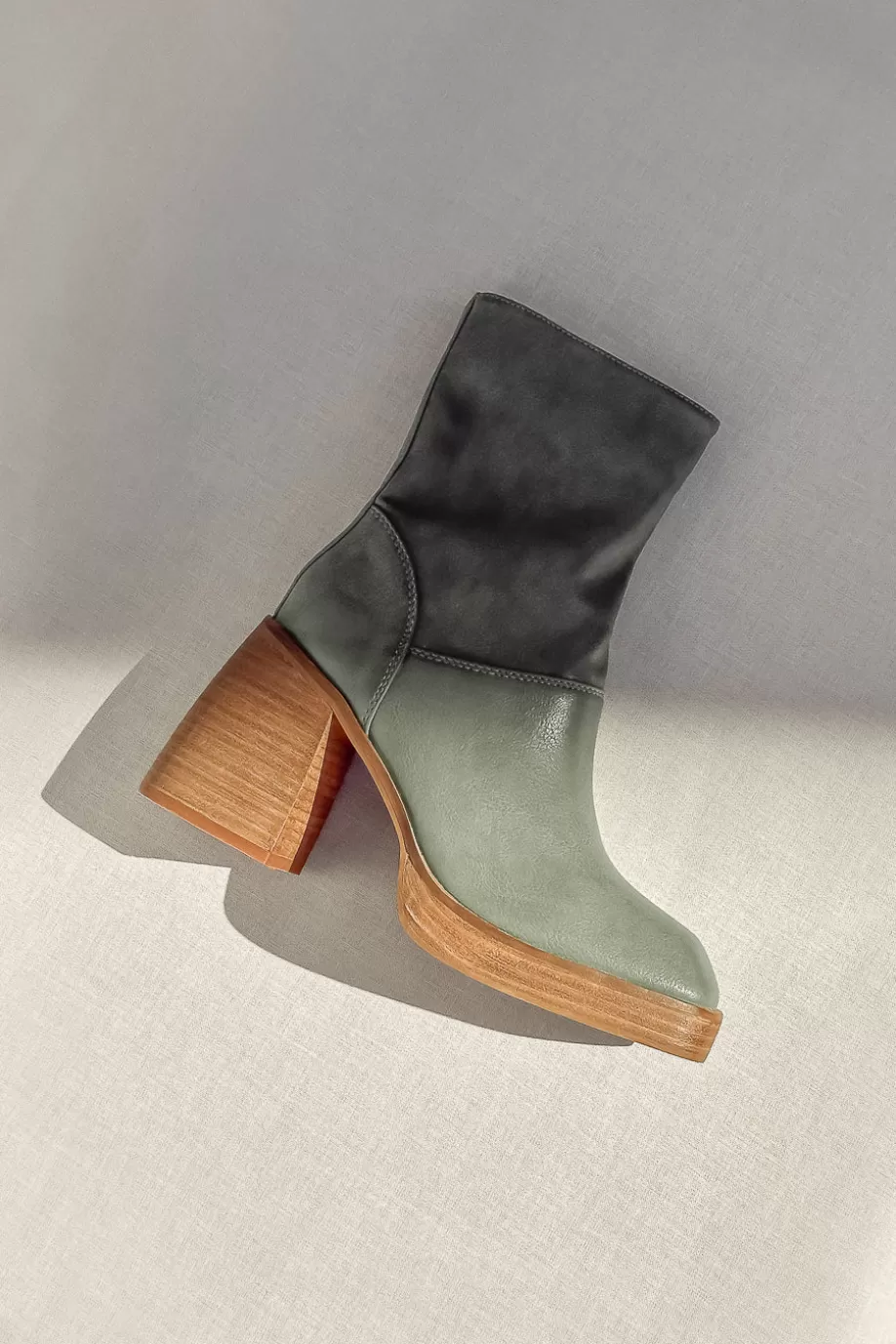 Sale Foster Heeled Boots in - FINAL SALE SHOES | SHOES