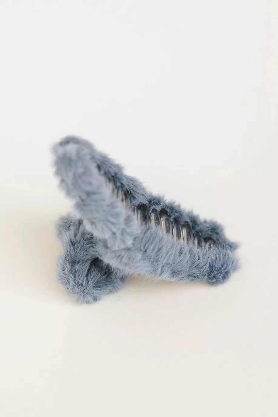 Discount Fuzzy Claw Clip in HAIR ACCESSORIES | HAIR ACCESSORIES