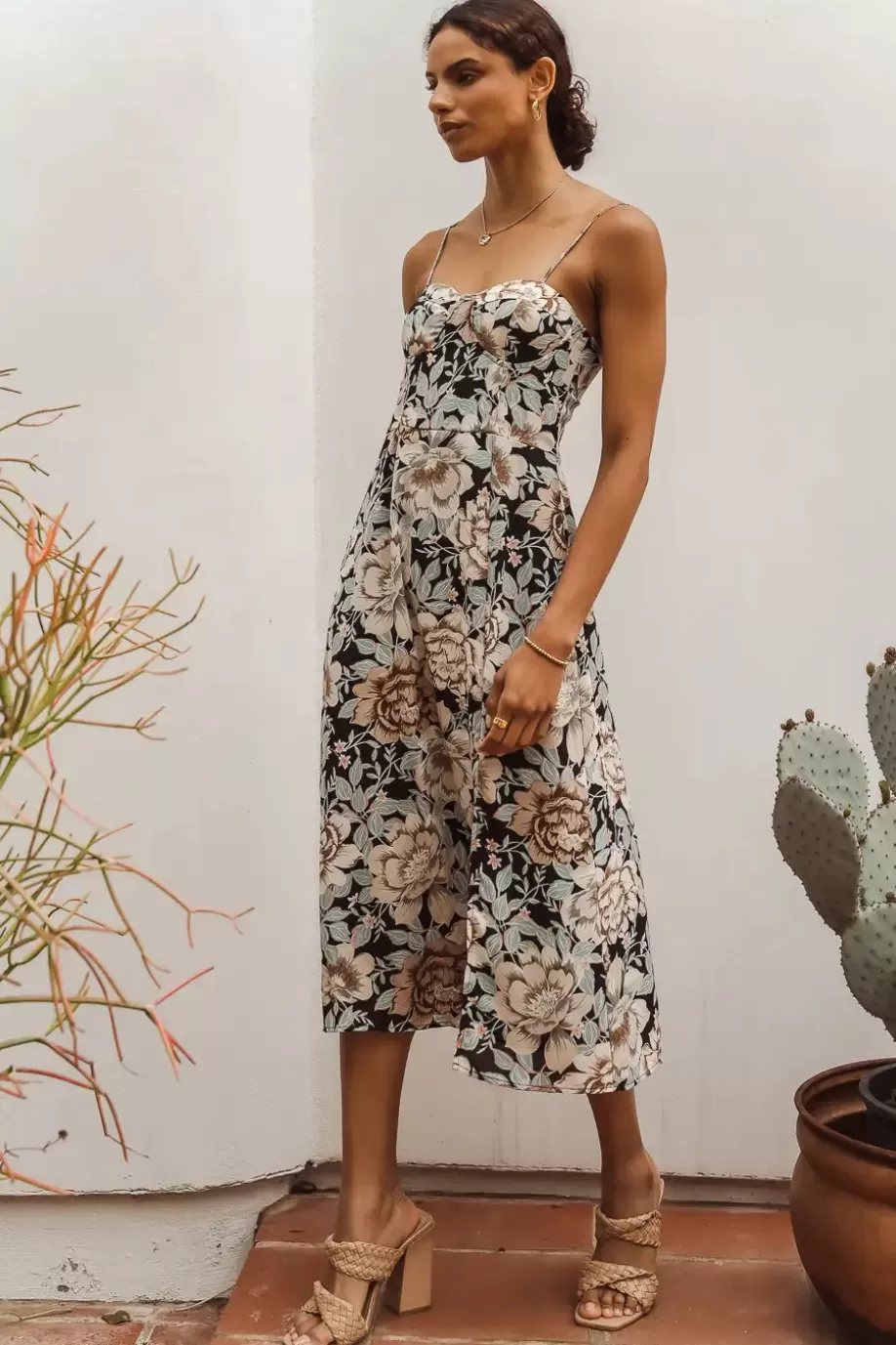 Clearance Kim Floral Midi Dress in - FINAL SALE MIDI DRESSES | DRESSES