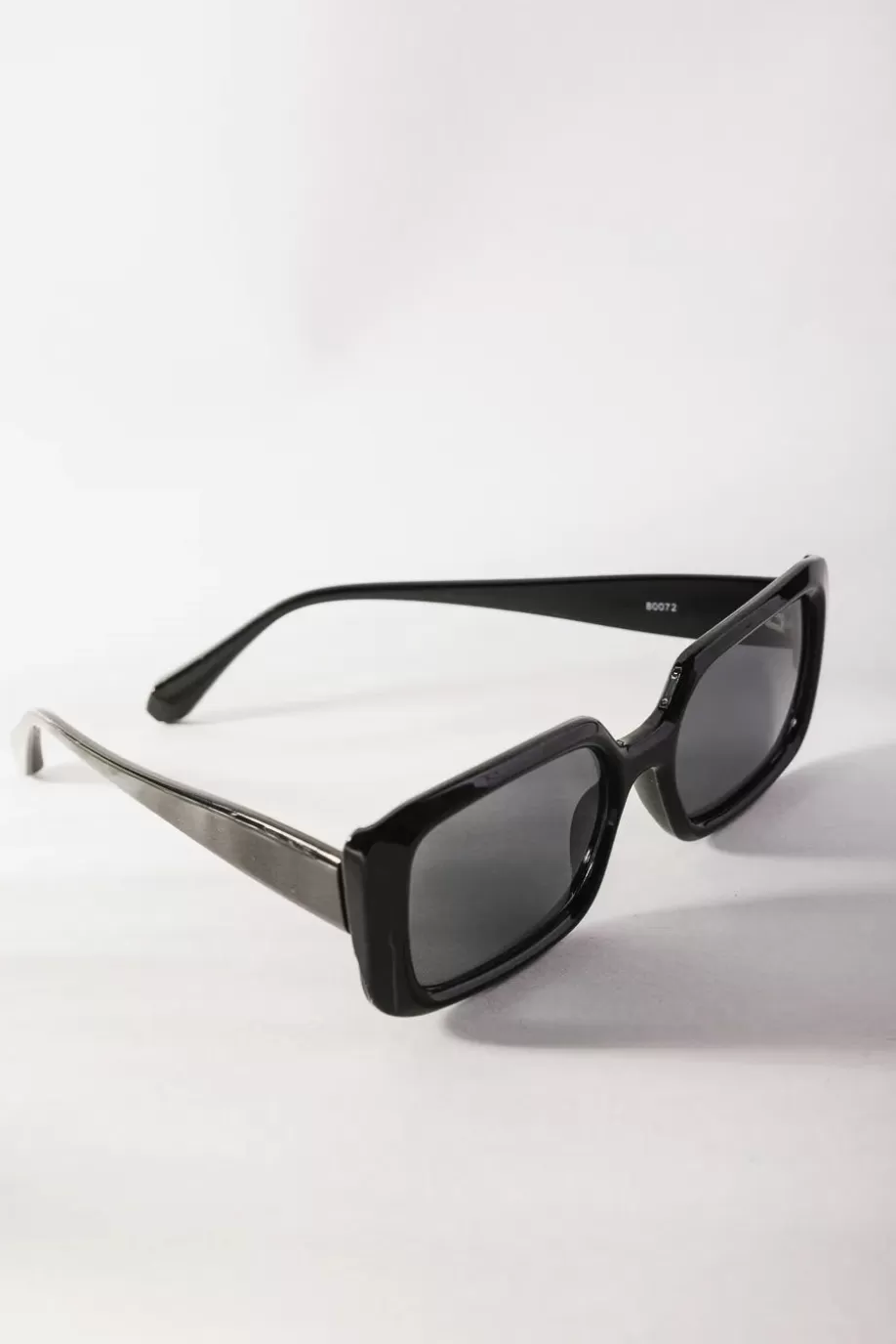 Store Lauryn Sunglasses in SUNGLASSES