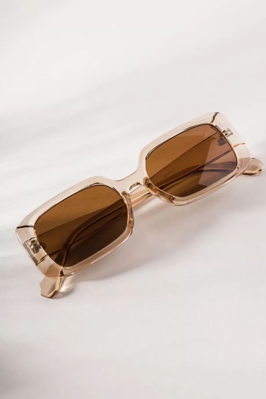 Store Lauryn Sunglasses in SUNGLASSES