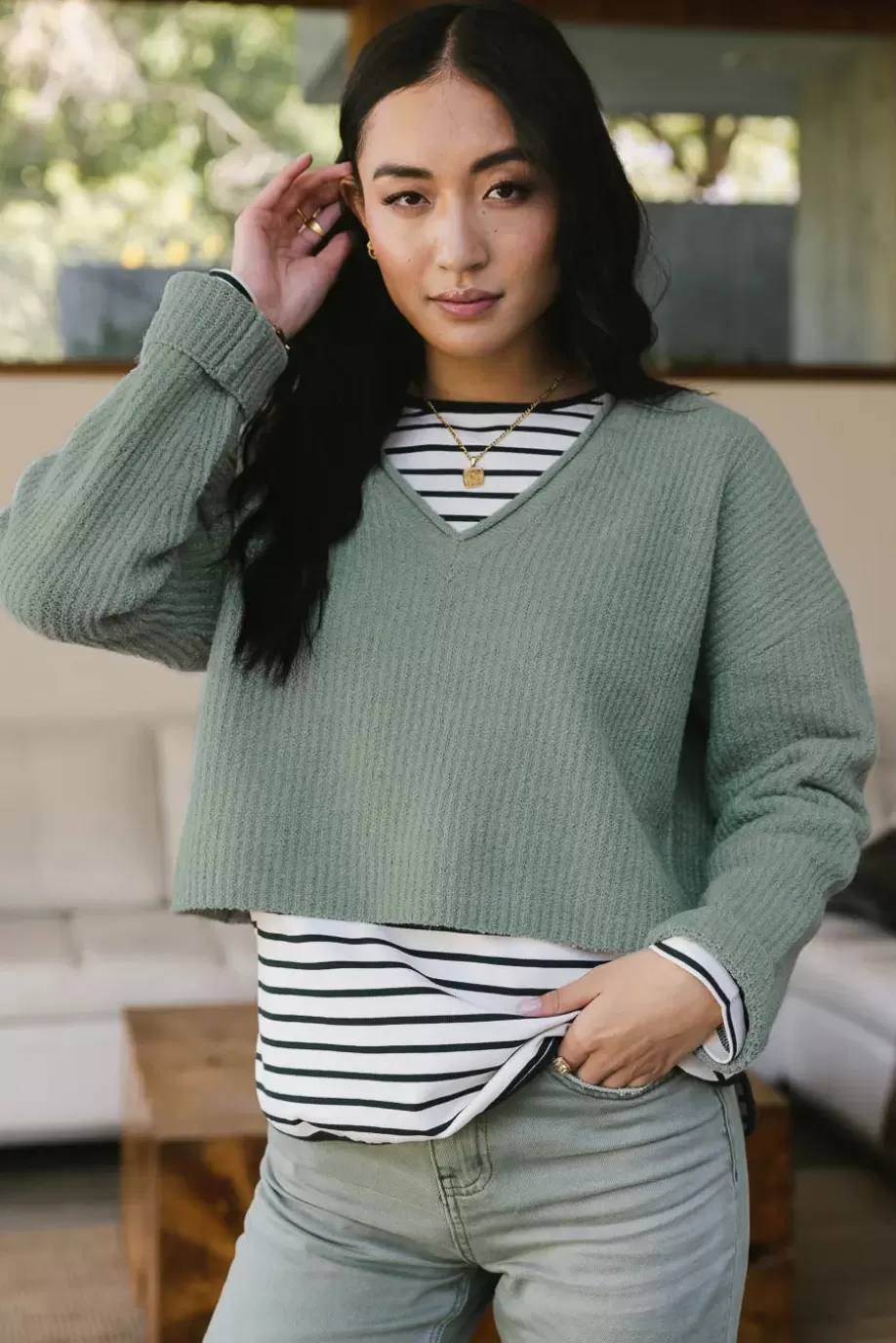 Store Lyra V-Neck Sweater in SWEATERS | SWEATERS