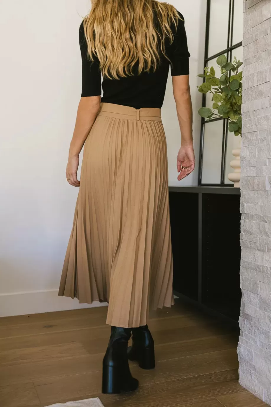 Cheap Neve Pleated Skirt in - FINAL SALE SKIRTS