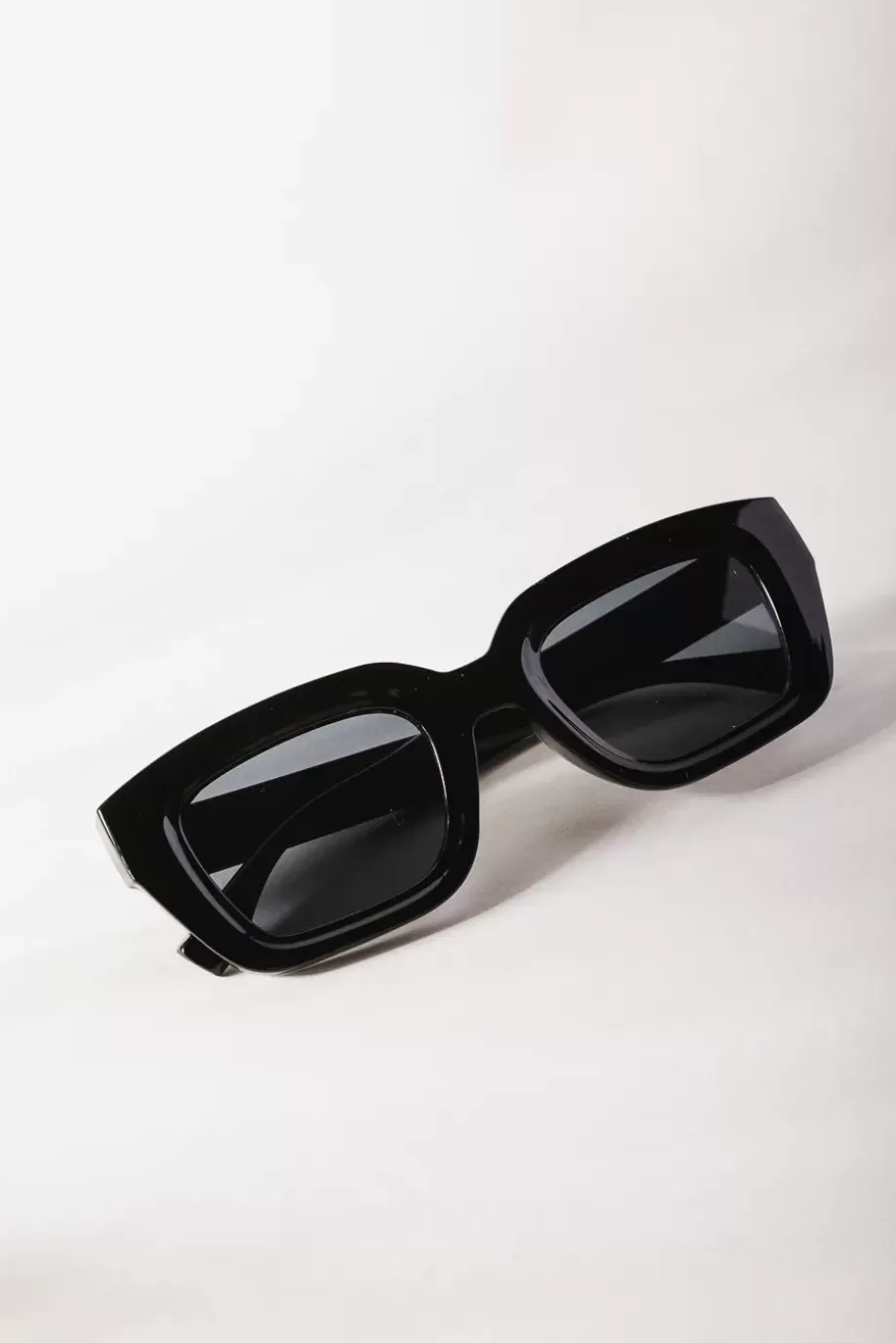 Fashion Shalee Sunglasses in SUNGLASSES