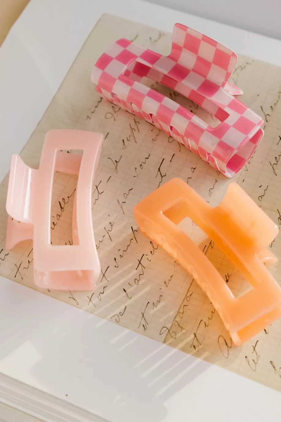 Best Translucent Rectangle Claw Clip in HAIR ACCESSORIES | HAIR ACCESSORIES